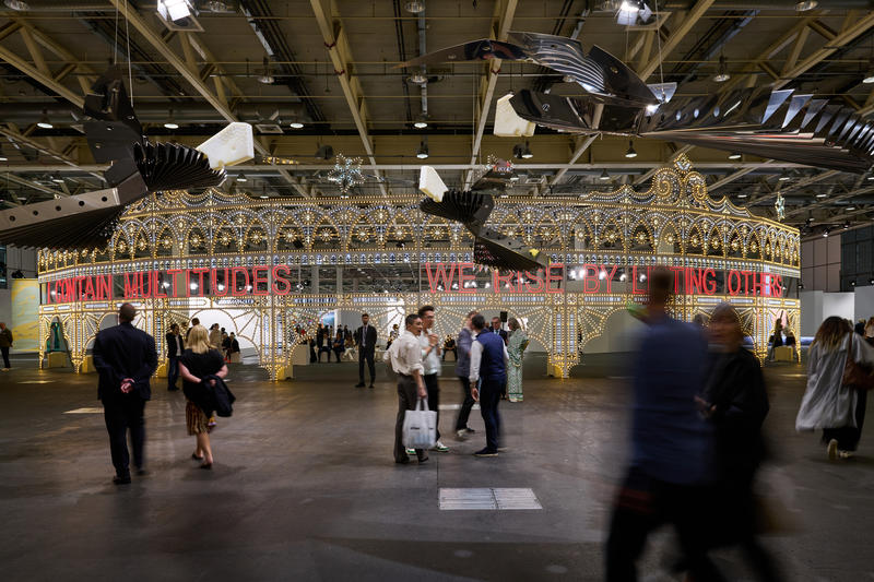 How Value Shifts and Circulates in Today’s Fragmented Art World