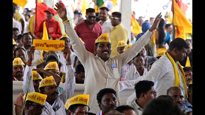 Winners and losers in times of political churn