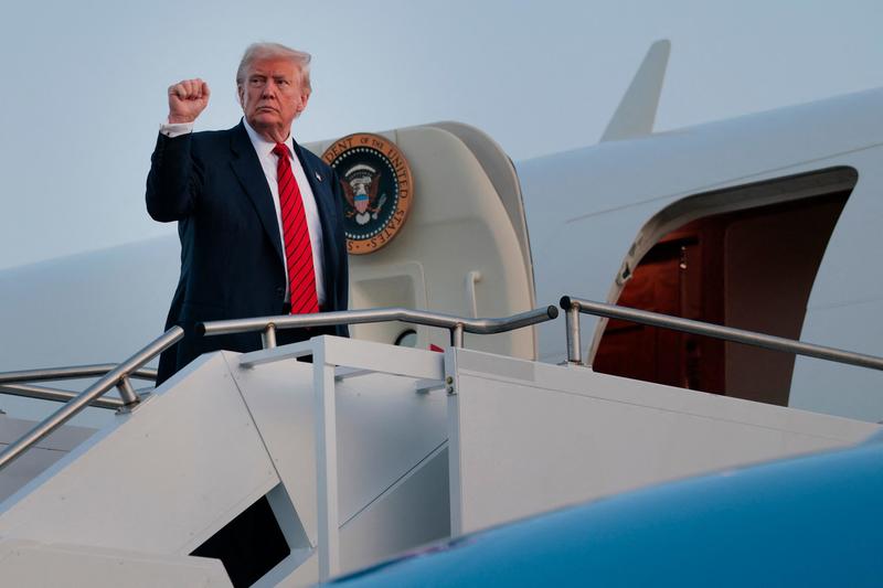 Il vero scopo del vertice in Alaska: la pace in Ucraina solo un pretesto per Trump e Putin