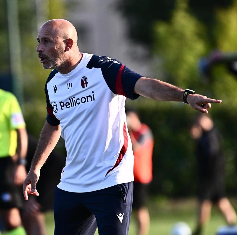 Calciomercato Bologna, grandi manovre: da Vitik ai centrocampisti. L’imperativo è moltiplicare le vie del gol