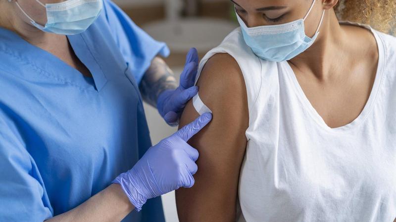 HPV-Impfung: Arzt erklärt, wann sich Erwachsene impfen sollten