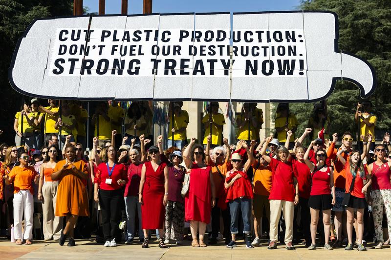 We’re witnessing last-ditch talks to secure a global plastic pollution treaty