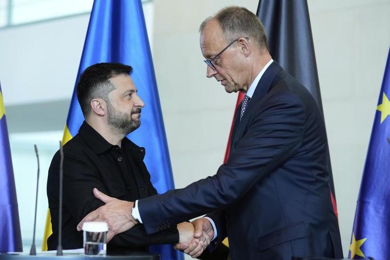 A Berlino Nato e Ue fanno quadrato intorno all’Ucraina