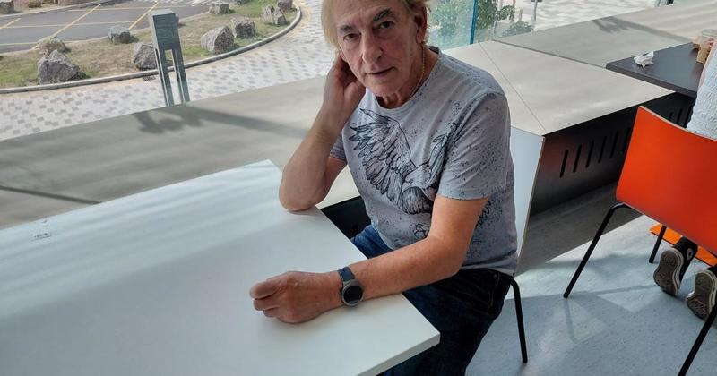 'This is organised chaos': Family's anger after 93-year-old waits hours for treatment