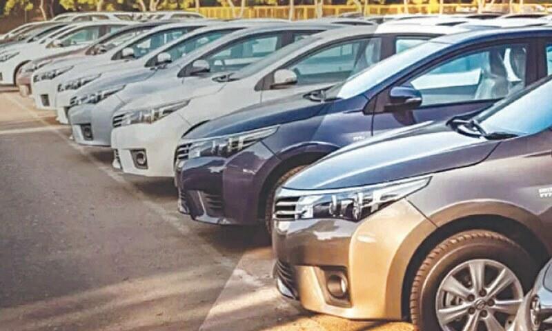 Auto sales see annual growth amidst monthly decline