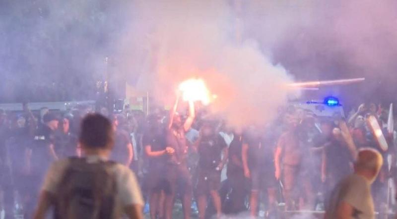 Kragujevčani i Novosađani pozvani da se okupe ispred prostorija SNS-a zbog incidenata u Vrbasu i Bačkoj Palanci