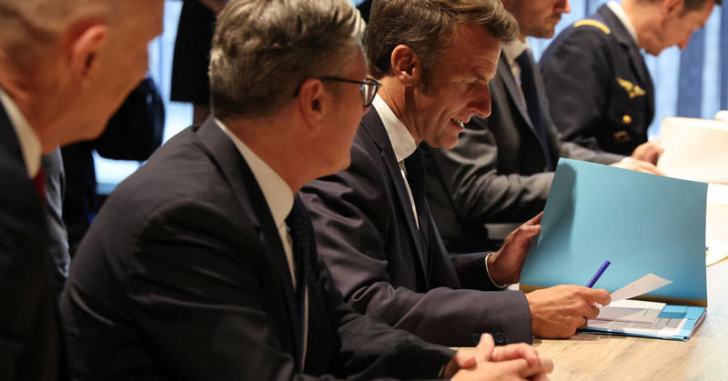 France, Germany, UK willing to reinstate sanctions on Iran, FT reports
