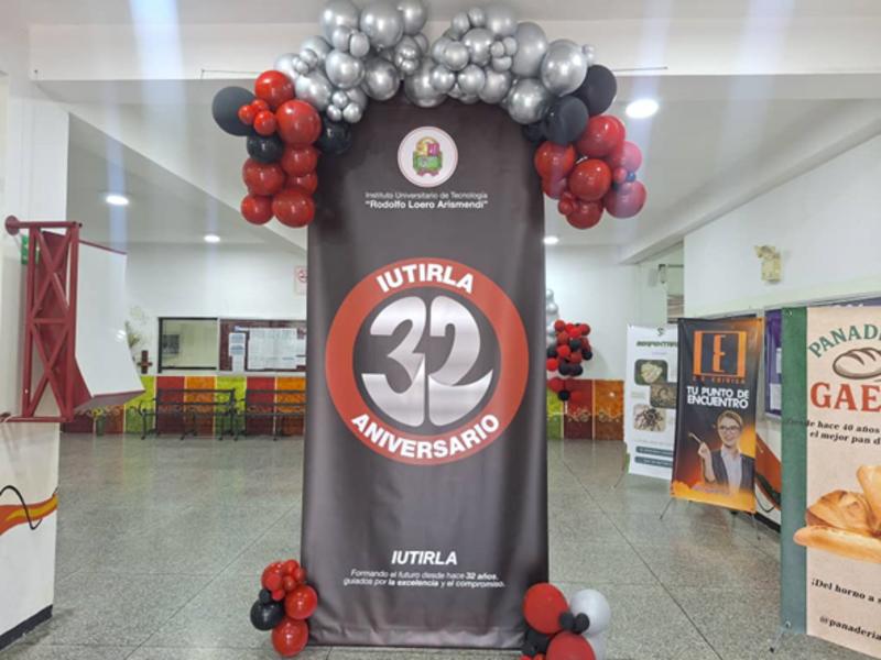 Emprendedores trujillanos comparten experiencias en IUTIRLA-Valera
