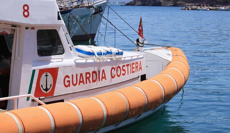 Ferragosto al mare in sicurezza, 15 barche e 100 militari della Guardia Costiera al lavoro nelle Marche