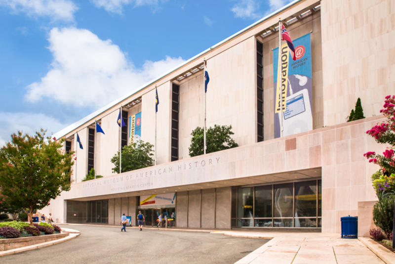 White House to vet Smithsonian exhibits to ensure they 'align with Trump's interpretation' of US history
