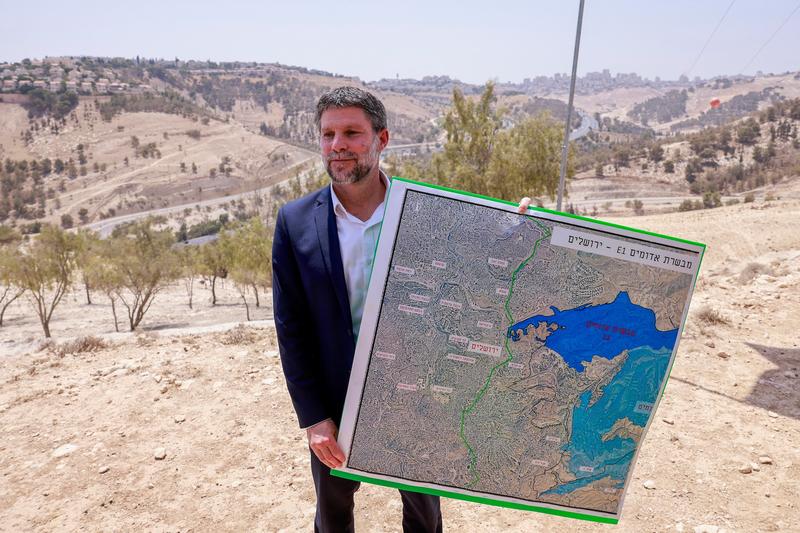 Israel’s Smotrich Approves Plan to Split West Bank, “Bury” Palestinian Statehood