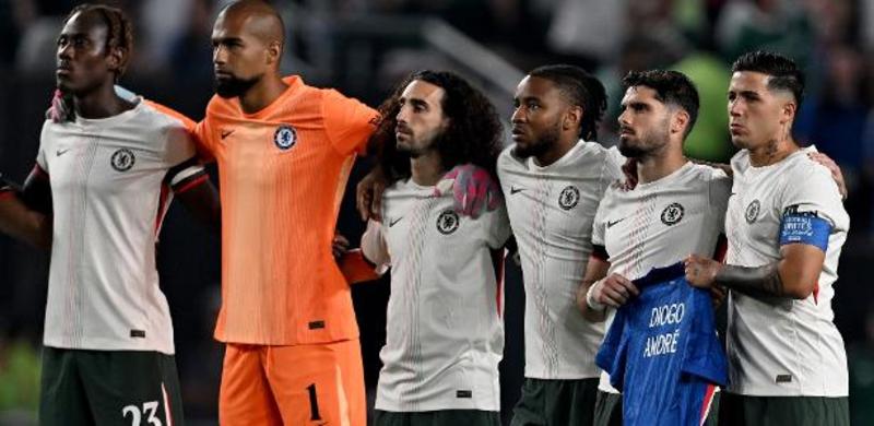 Chelsea dá aula de solidariedade no mundo da bola