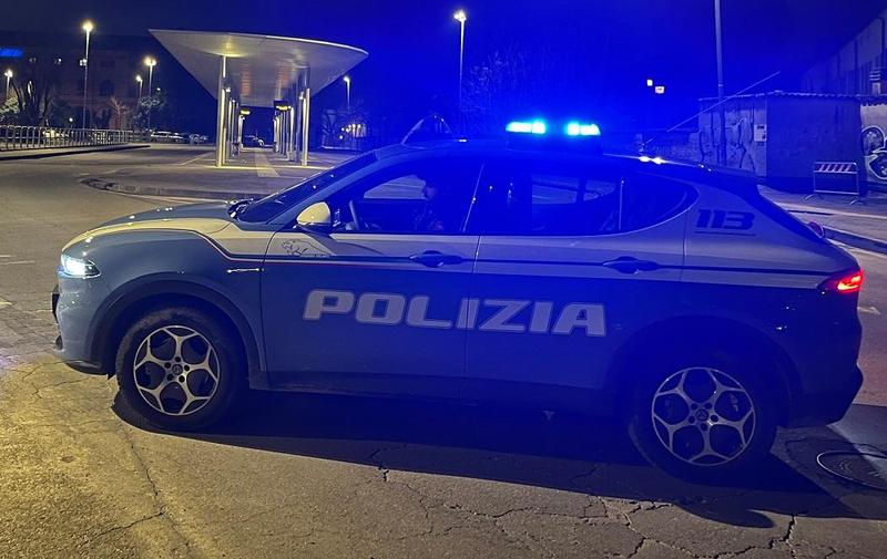 Livorno, non si ferma all’alt della polizia e scappa in motorino: si schianta un 28enne