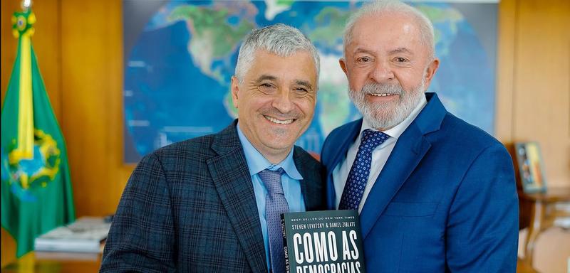 Levitsky lamenta crise americana e alerta para riscos à democracia brasileira