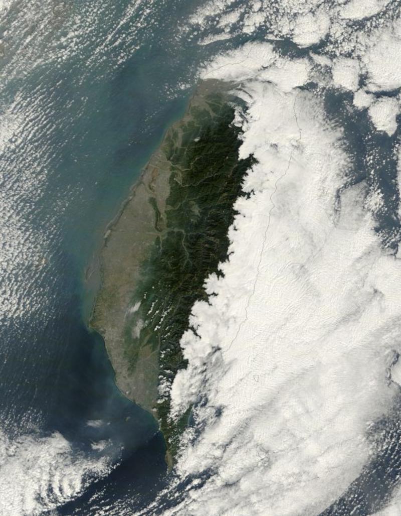 Clouds Over China: A Challenge to Intelligence Gathering 