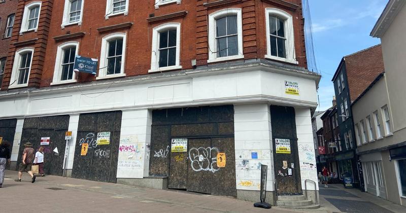 National restaurant chain could move into former Tesco site in city centre