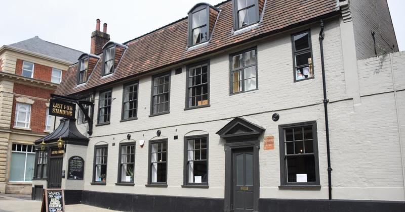 City pub with history of noise trouble seeks to host events late into evening