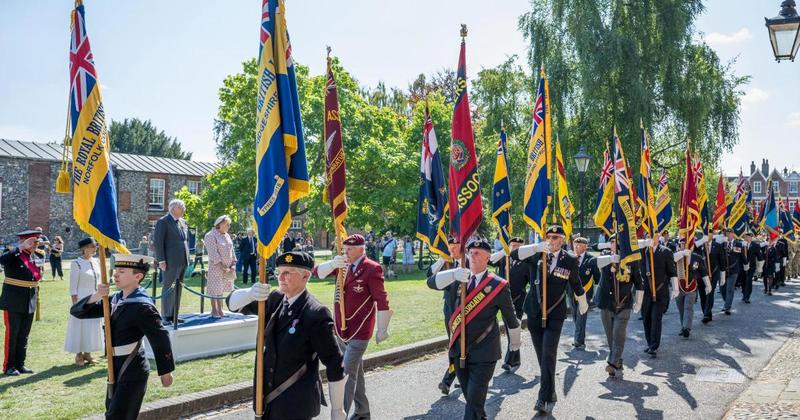 Duke and Duchess attend Cathedral's VJ Day service
