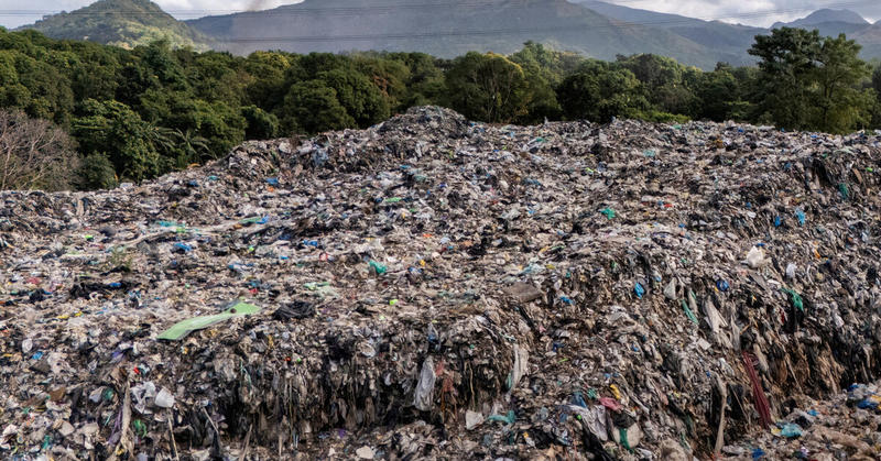 Analysis-Tough US stance casts gloom over plastics pollution deal after Geneva flop