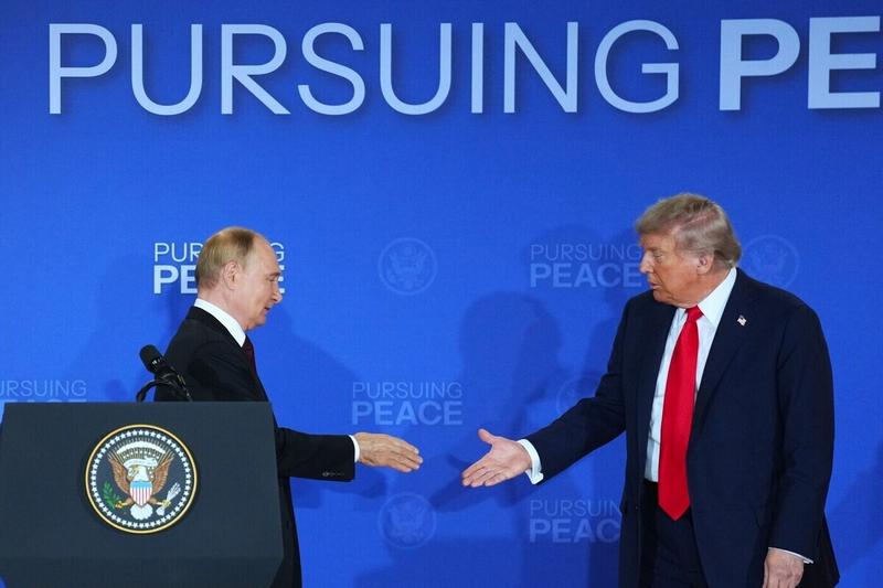 «Пока сделки нет»: переговоры Путина и Трампа завершились неожиданно