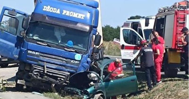 Braća išla posjetiti oca i poginula. Otac u očaju molio: 'Molim vas, pustite me da vidim jesu li mi djeca živa'