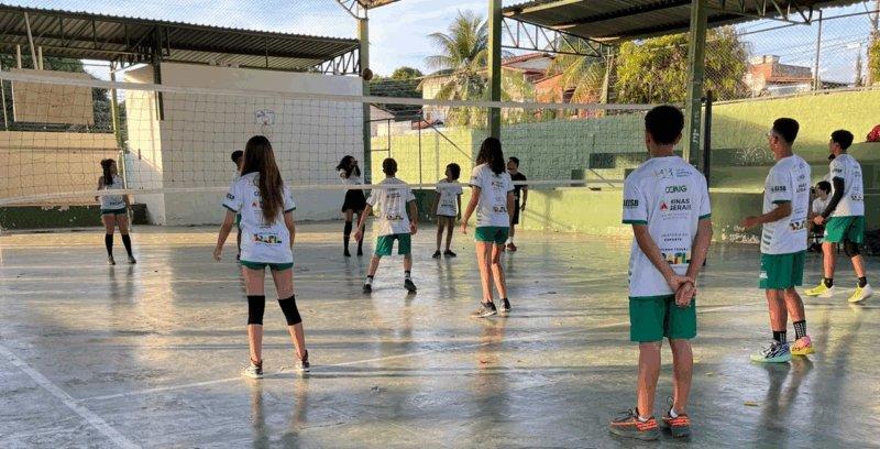 Escola de Esportes da AEESB incentiva saúde, disciplina e integração em Montes Claros