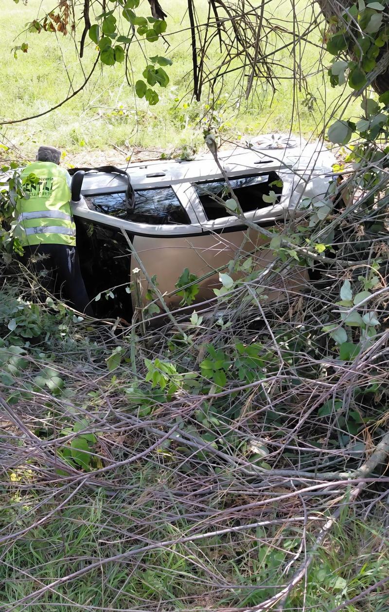 Auto fuori strada sulla provinciale di Ostellato: ferita una donna