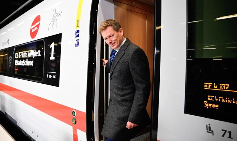 „Ein Armutszeugnis“: Nach dem Lutz-Aus eskaliert der Streit um die Bahn
