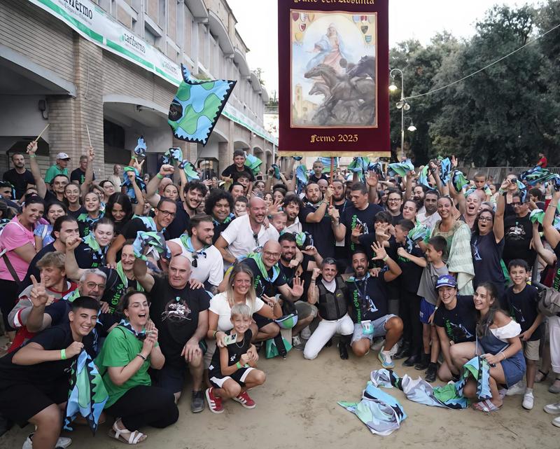 Molini Girola vince il palio, sono lacrime di gioia