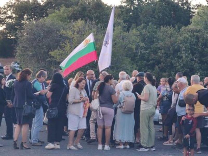 Какво ни показа появата на Румен Радев на 