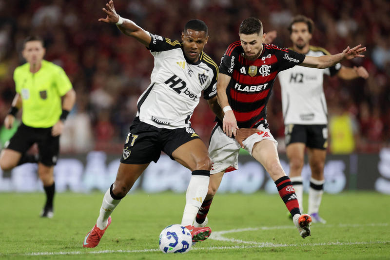 TV paga perde R$ 600 milhões em um ano e vê YouTube avançar com futebol ao vivo