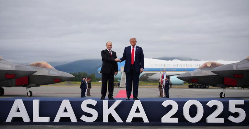 A ‘Ten’ Out of Ten: The Trump-Russia Summit in Pictures