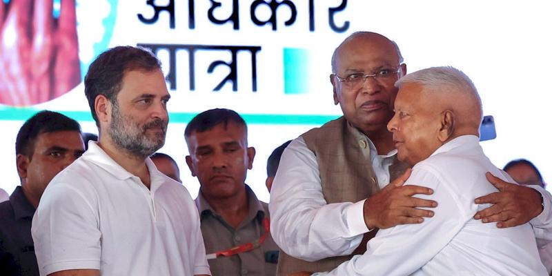 Mahagathbandhan Kicks Off Voter Adhikar Yatra; Rahul Says Votes Being Stolen Through SIR