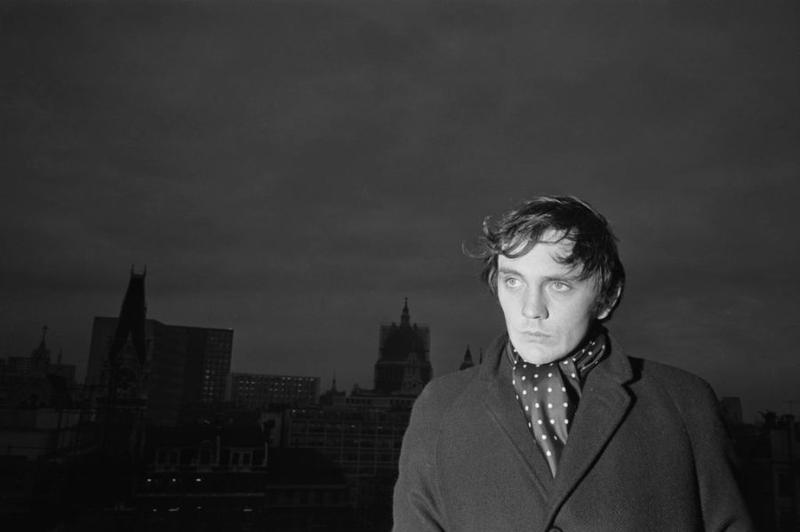 Coolest man alive /					 													 						Terence Stamp bent the Swinging Sixties to his will