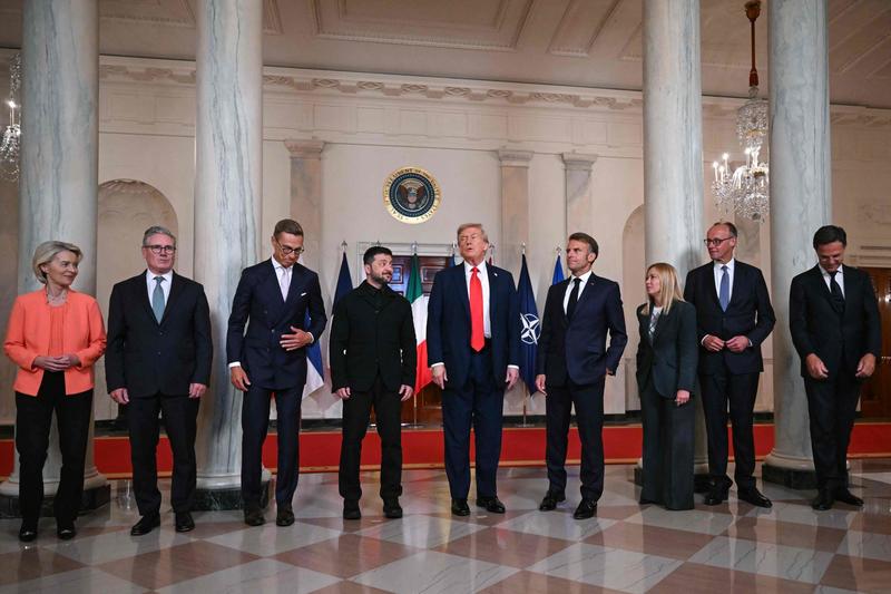 Trump: “Zelensky può mettere fine alla guerra”. Oggi il presidente ucraino e i leader europei a Washington