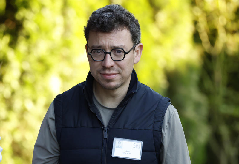 Duolingo CEO Luis von Ahn Promises to Keep Human Staff Amid A.I. Push