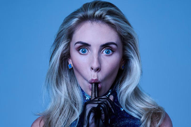 Naked truth /					 													 						I can’t help liking Bonnie Blue