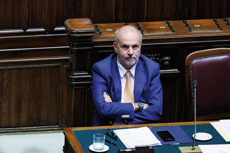 Scontro sui vaccini, altro botta e risposta tra Lega e Forza Italia