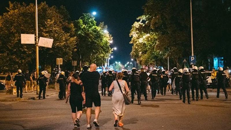 Kolektivna trauma kao rekvizit u poslednjoj Vučićevoj predstavi