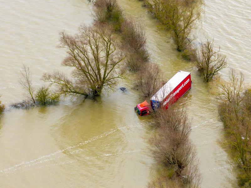 Extreme weather alerts can move markets – here’s what investors can learn from our new research