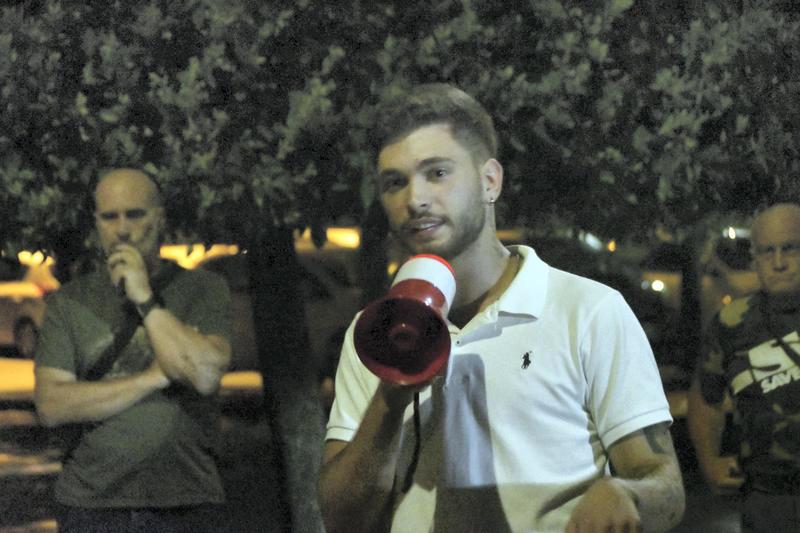 Sequestra (e minaccia di morte) un amico, arrestato il promotore delle marce contro lo spaccio