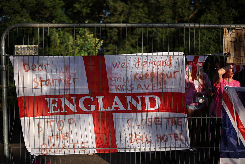 Politics /					 													 						Migrants to be removed from Epping hotel after council wins injunction