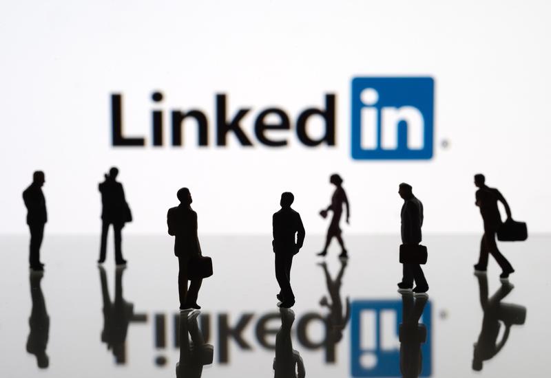 How To Connect With People On LinkedIn And Not Make It Weird