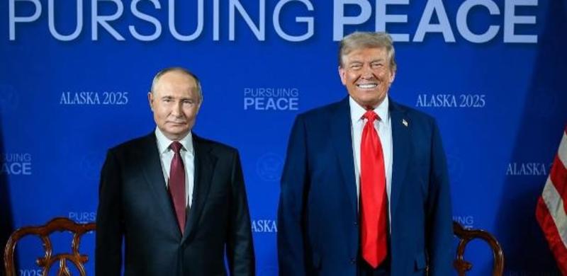 Entre Putin e Trump, Europa tenta ter voz na definição de seu futuro