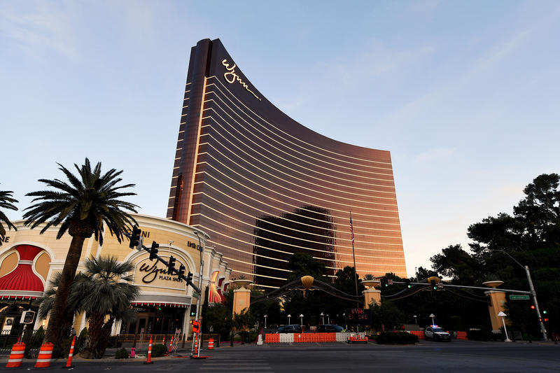 Las Vegas hotel says it fell for elaborate 'ruse' by celebrity impersonator
