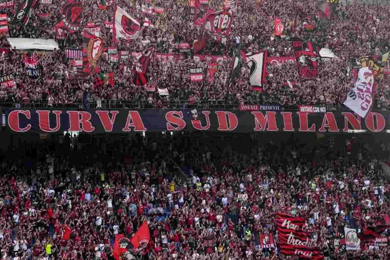 San Siro senza tifo della Curva Sud, ora protestano anche i politici milanisti: “Sbagliato bandire tutti gli ultras”