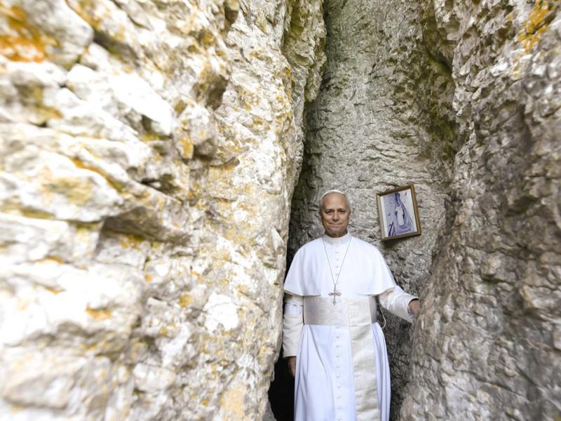 Anche il Papa ha un tubo che perde