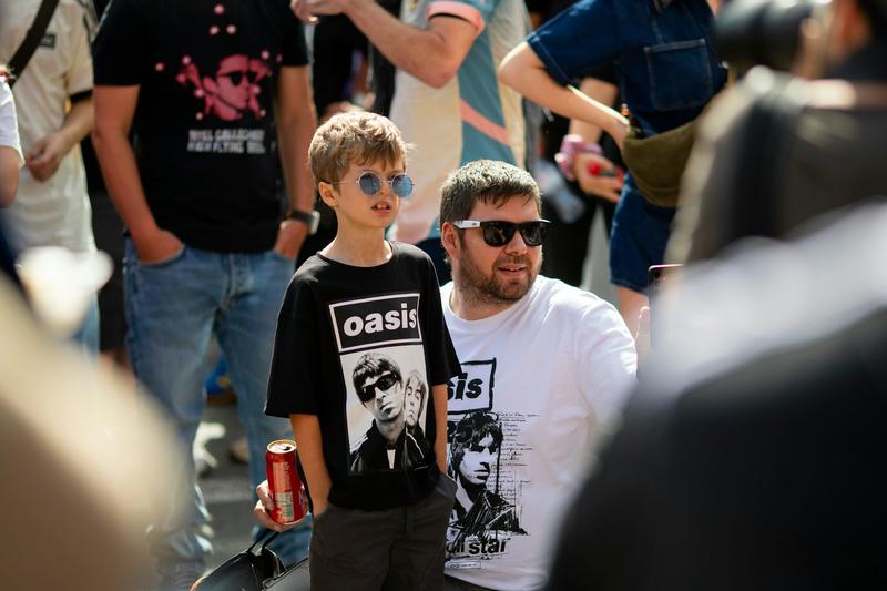 Do big gigs alter economies? What the Oasis tour reveals about how we spend
