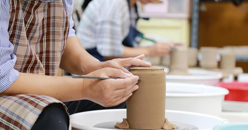 Physical Experiences Influence the Way We Think and Learn
