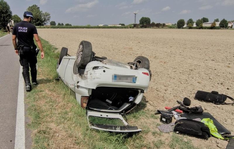 Incidente a Massa Lombarda: scontro tra due auto, 32enne ferito